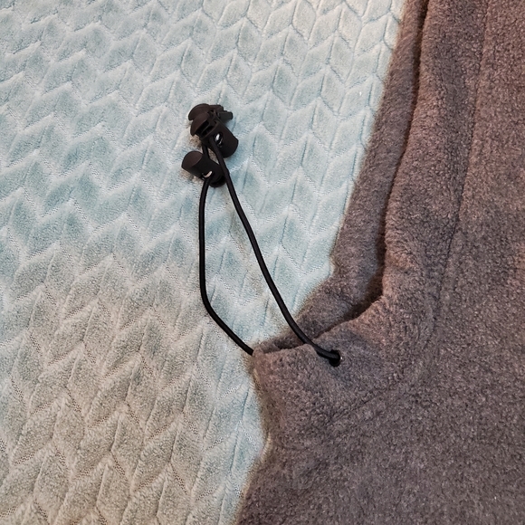 Men's Hooded Scarf - Picture 4 of 5